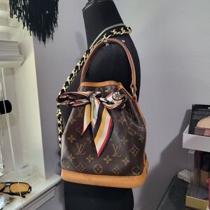 Louis Vuitton mini Noe Brown Monogram top handle Handbag